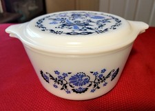 Corning PYREX 473 *WILLOW / BLUE (ONION) FLORAL* 1 QT Covered CASSEROLE 1970-71