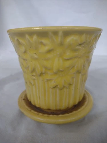 McCoy Daisy Flower Pot