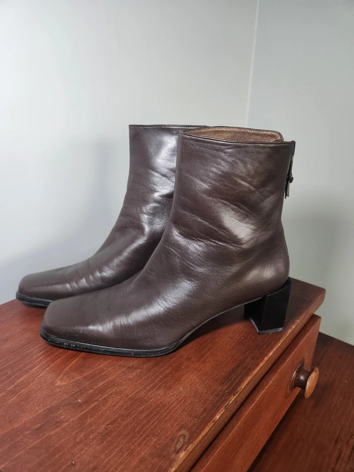 Stewart Weitzman Chocolate Brown Leather Ankle Boots Square Toe Size 7 B - Image 2 of 4