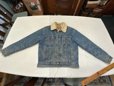 WORN Distressed Levi s Denim Trucker Jean Jacket Sherpa Men s Medium 70520-0315