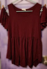 Womens Size Small "Be Stage" Cold Shoulder Blouse