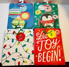 LOT of 16 Hallmark Christmas Holiday Gift Bags Medium Size NEW
