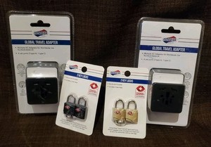 Lot Of American Tourister Global Travel Adapter with USB C Port See Photos 