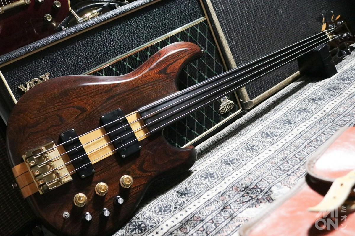 Ibanez Musician MC-940 FL Fretless 1982 Used Electric Bass