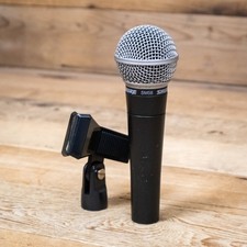 Shure SM58 Dynamic Vocal Microphone SM-58 Mic Mike Voice Performance U268846