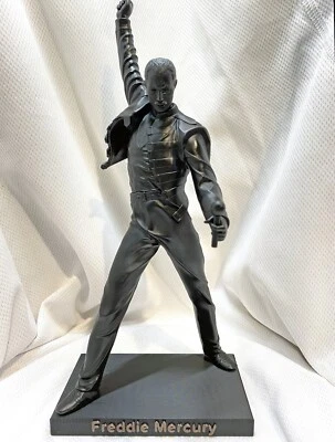 Figurine Freddie Mercury en résine - Photo 1/4