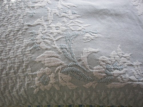 Columbine Cody White Seafoam Green King Spread 100% Cotton Size 120” x 116” - Picture 15 of 21