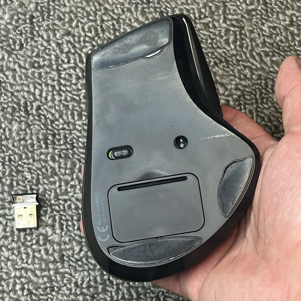 Logitech Performance MX M-R0007 Darkfield Wireless Ergonomic Mouse With Dongle - Image 2 of 3