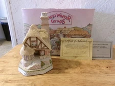 David Winter Cottages Audrey’s Tea Room 1991 w/ Original Box, Foam Pack, & COA