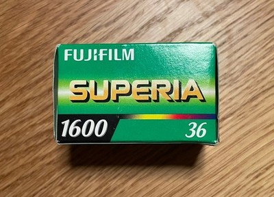 Fuji Fujicolor Superia 1600 ISO 36 Exp. 2015