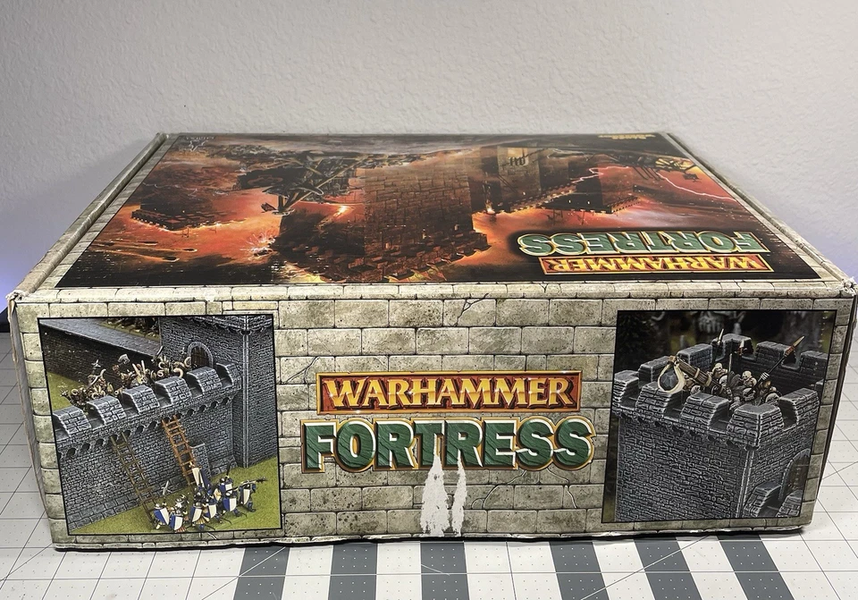 Warhammer Fortress Terrain Old World Fantasy Citadel GW FUERA DE SERVICIO DE COLECCIÓN Raro Completo Foto 2 de 4