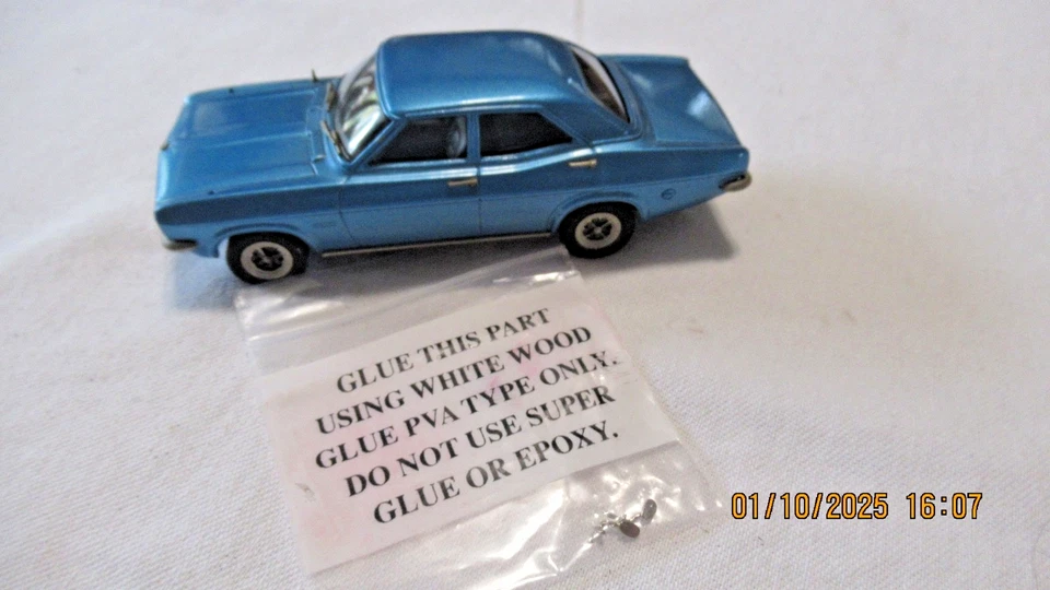 Lansdowne LDM 32A 1972 Vauxhall Ventora VX 4/90 Sapphire Starmist Metallic Blue - Image 4 of 4