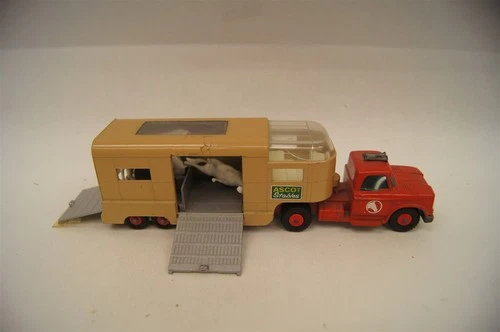 MATCHBOX LESNEY King Size K-18 Dodge Tractor Articulated Horse Van 1960s ENGLAND