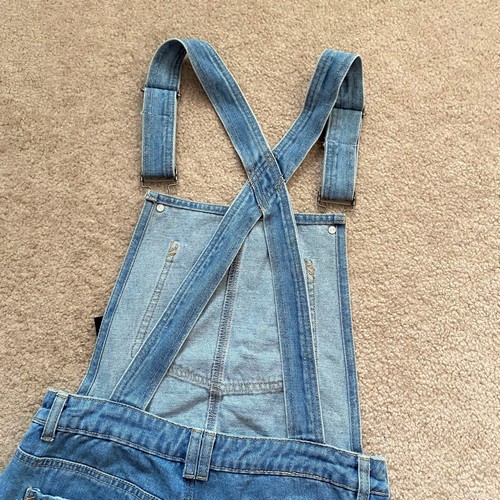 Hot Kiss Juniors 9 Distressed Denim Overall Shorts Shortalls Fringe Hems NWT - Picture 9 of 12