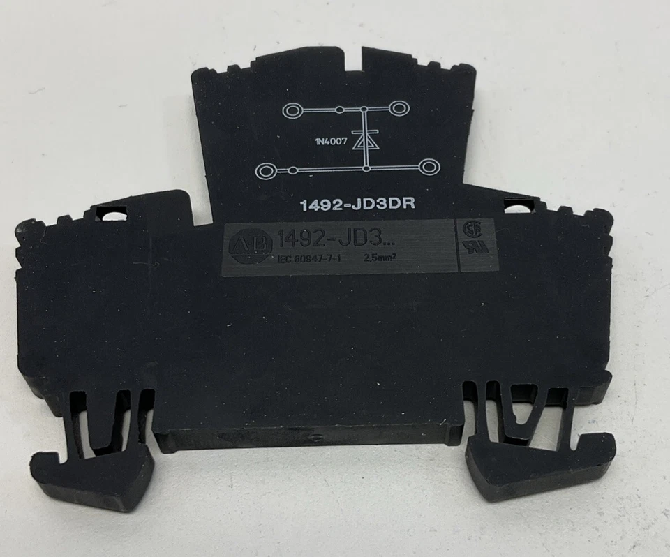 Allen Bradley 1492-JD3DR Lot of 4  Ser A Terminal Block  - Image 3 of 4