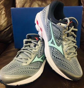 mizuno wave rider 22 women's running shoes