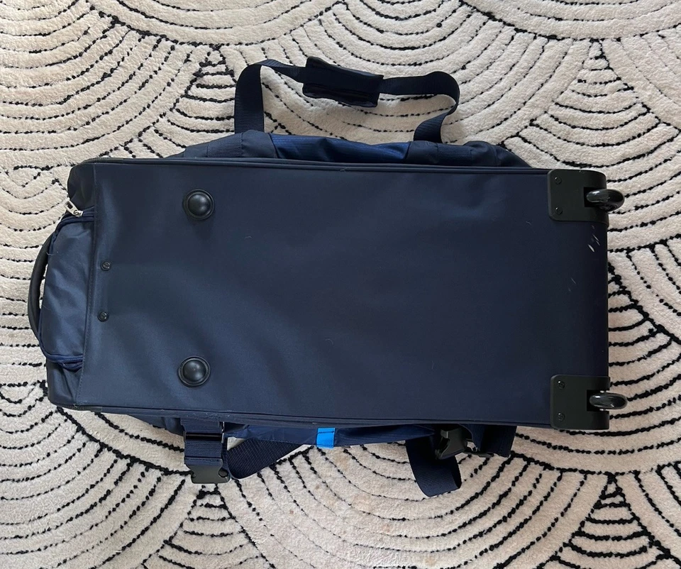 High Sierra 30” Wheeled Duffel – Blue. - Image 3 of 4