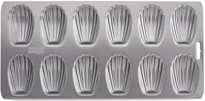 Professional 12-Cup Non-Stick Madeleine Pan 15.75-Inch-by-7.75-Inch