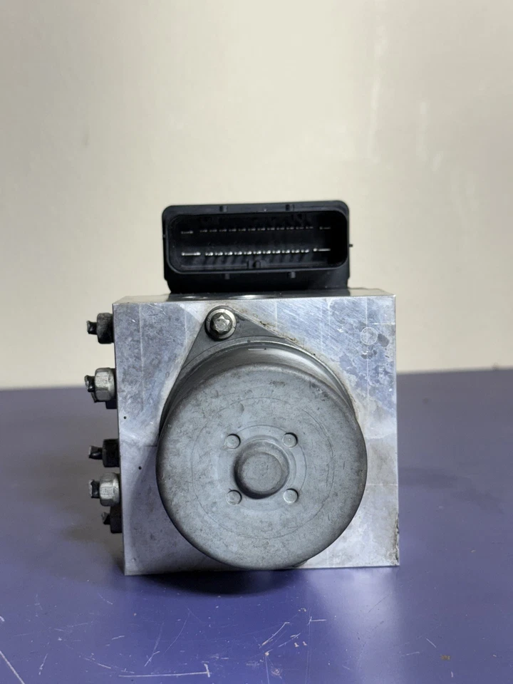 2012 Mini Cooper ABS антиблокировочный тормозной насос модуль | 3451 9807822 01 - Изображение 3 из 4