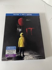 It Blu-ray  DVD w/slipcover