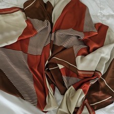 LONG BEAUTIFUL 70 INCH SCARF/SHAWL/WRAP