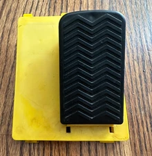 Perego John Deere Gator XUV Kids Ride-On Toy Part, pedal  / plunger TESTED WORKS