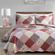 3-Piece King Size Quilt Set with Ruffle Edge, Lightweight Soft Bedspread