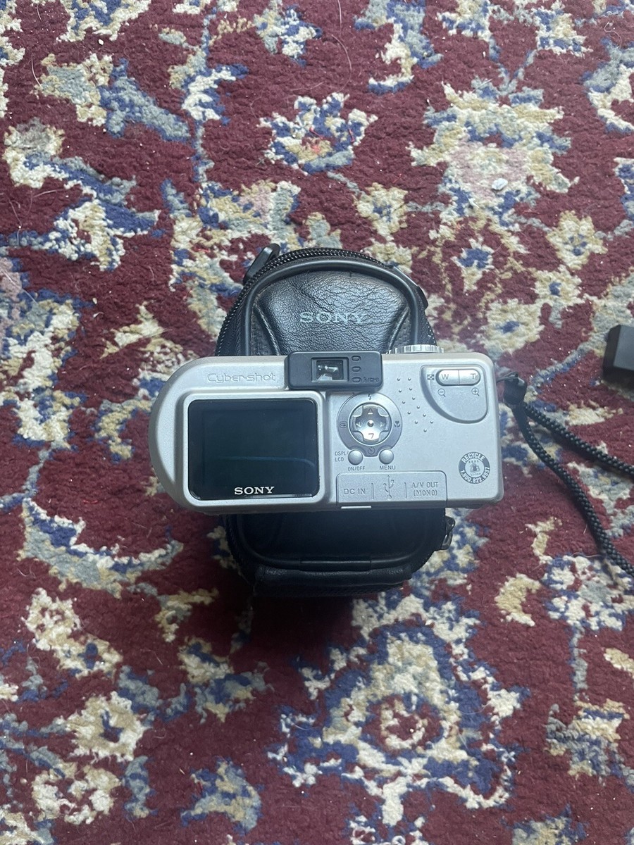 動作品 Y2K 平成レトロ SONY Cyber−Shot DSC- P9 Sony Cyber-shot DSC-P9 4.0MP Digital Camera (JAPAN) FOR