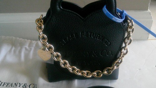 TIFFANY & Co. Return to Tiffany Black Micro Tote Heart Shoulder Bag New w Box - Picture 6 of 10