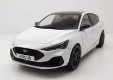 MCG 1:18 2022 Ford Focus ST Track Pack in White New Boxed