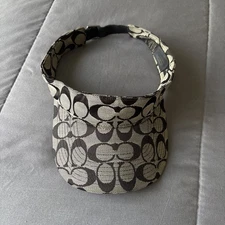 NWT COACH Visor Tennis Golf Hat Cap Signature C Logo Size Small Black Gray