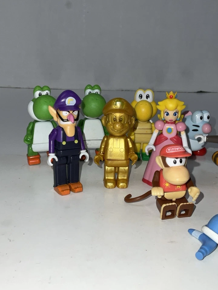 Lot Of 13 Nintendo 2011 Super Mario Mini Figure Knex Toy, RARE Waluigi Figure🍄 - Image 3 of 4