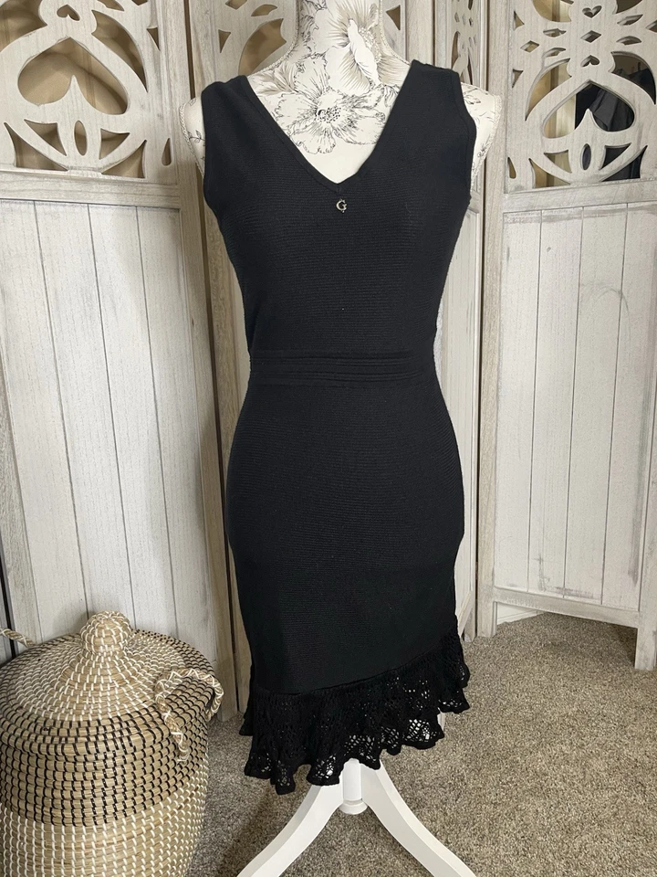 Vestido informal Guess para mujer negro tejido a ganchillo cuello en V ceñido al cuerpo talla pequeña Y2K Foto 2 de 4