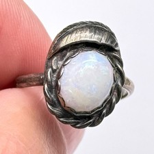 Petite Vintage Navajo Native Lab Opal Silver Ring Size 7.5