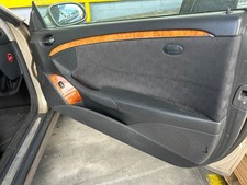 T&Uuml;RVERKLEIDUNG VORNE RECHTS / 2558056 F&Uuml;R MERCEDES-BENZ CLASE CLK W209 COUPE 2