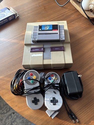 Super Nintendo (SNES) Console Bundle w/ Super Mario World works great game Too