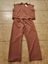 Figs NWT Scrubs Hw Livingston Women Set