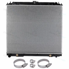Radiator w/ Universal Oil Hose Clamps Kit for Nissan Frontier Pathfinder Xterra