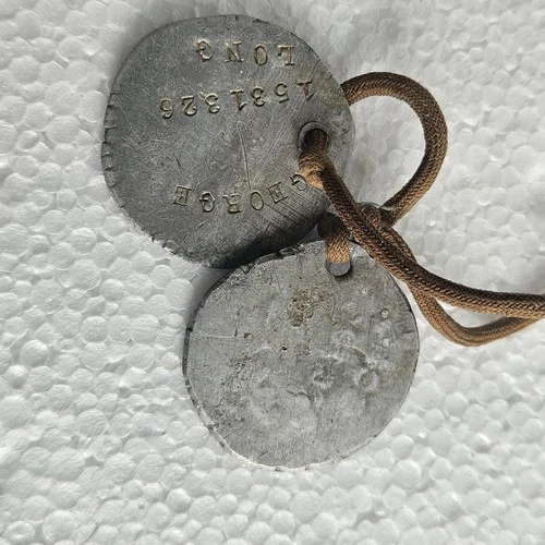 WW1  military id tags (dog tags)