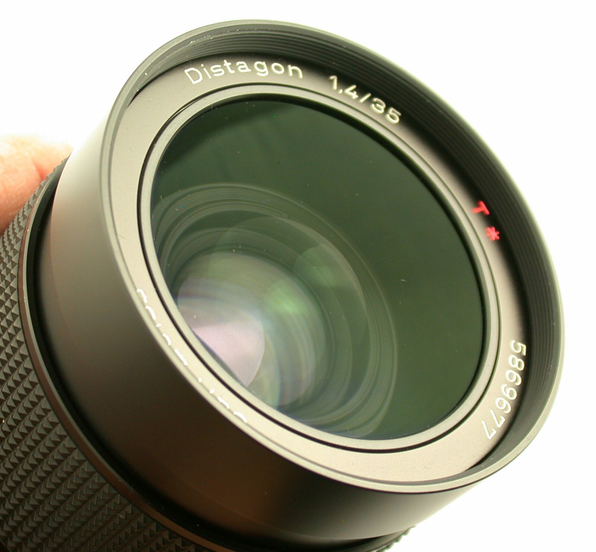 ZEISS Contax Distagon T* 1,4/35 35mm F1,4 made in Germany ZEISS Contax Distagon T* 1,4/35 35mm F1,4 made in Germany