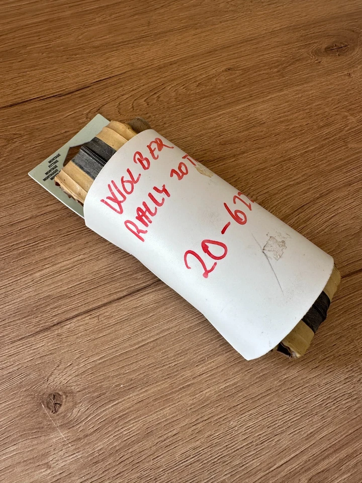 Pièces de vélo rétro - NOS WOLBER RALLY 20TKS TIRE 20-622 (700C) - Photo 2/4