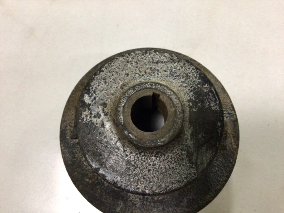 Polea de bomba de agua Triumph TR3 TR3A TR4 #2 Foto 2 de 4