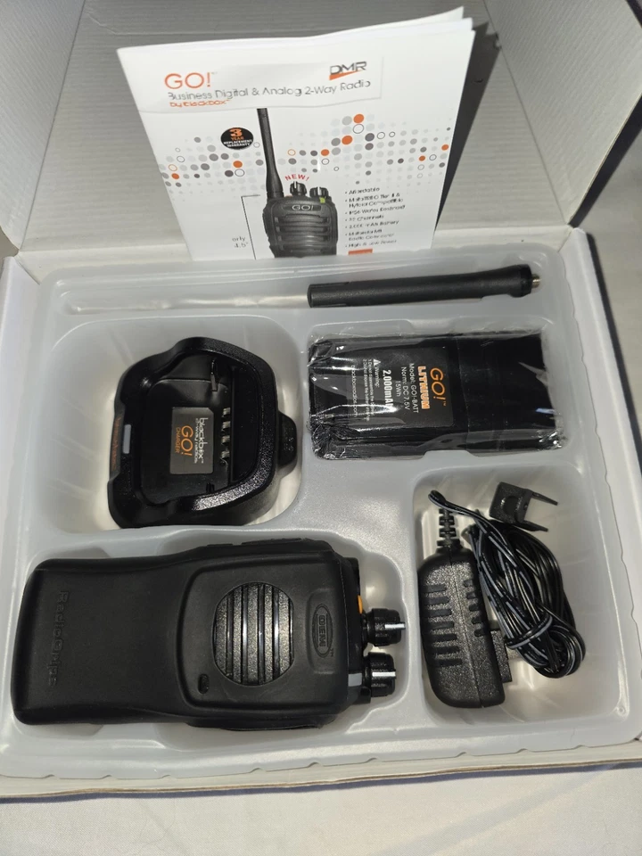Blackbox Go! Radio UHF 400-470MHz 32CH Waterproof 2-Way Digital Radio Analog - Image 2 of 4