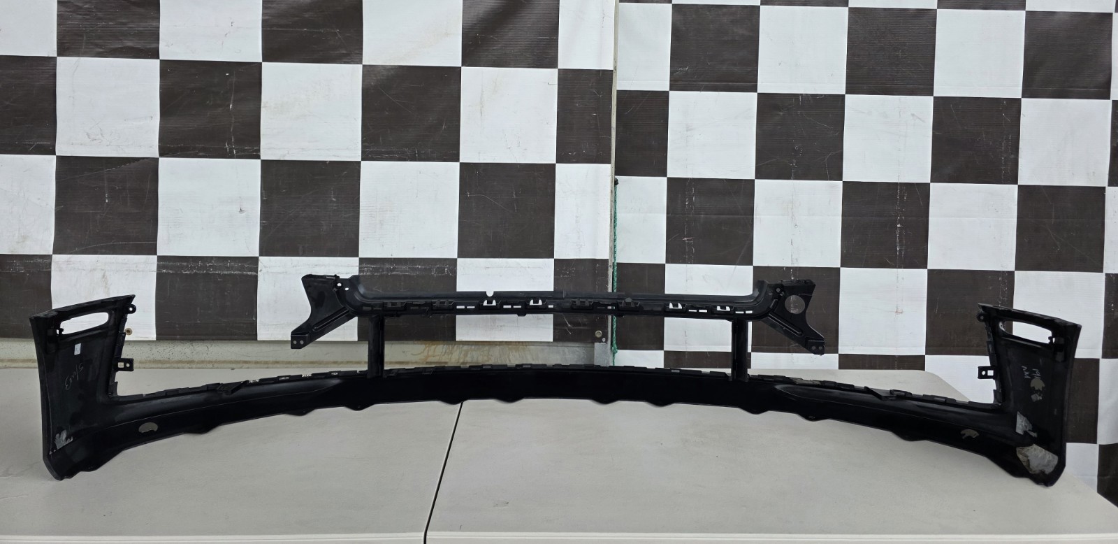 2020 2021 2022 Bentley Flying Spur Front Bumper Used Oem 3SE.807.093
