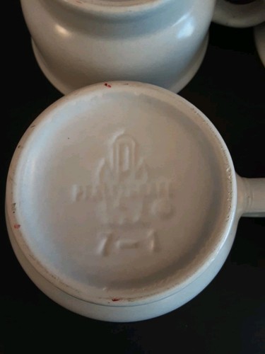 Vintage Pfaltzgraff Yorktown Pattern 4 Mugs Coffee, Tea, Soup (L) - Picture 9 of 9