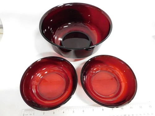 Vintags Ruby Red Textured 8 3/4”Serving Glass Bowl Plus Two Salad Bowls Arcoroc 