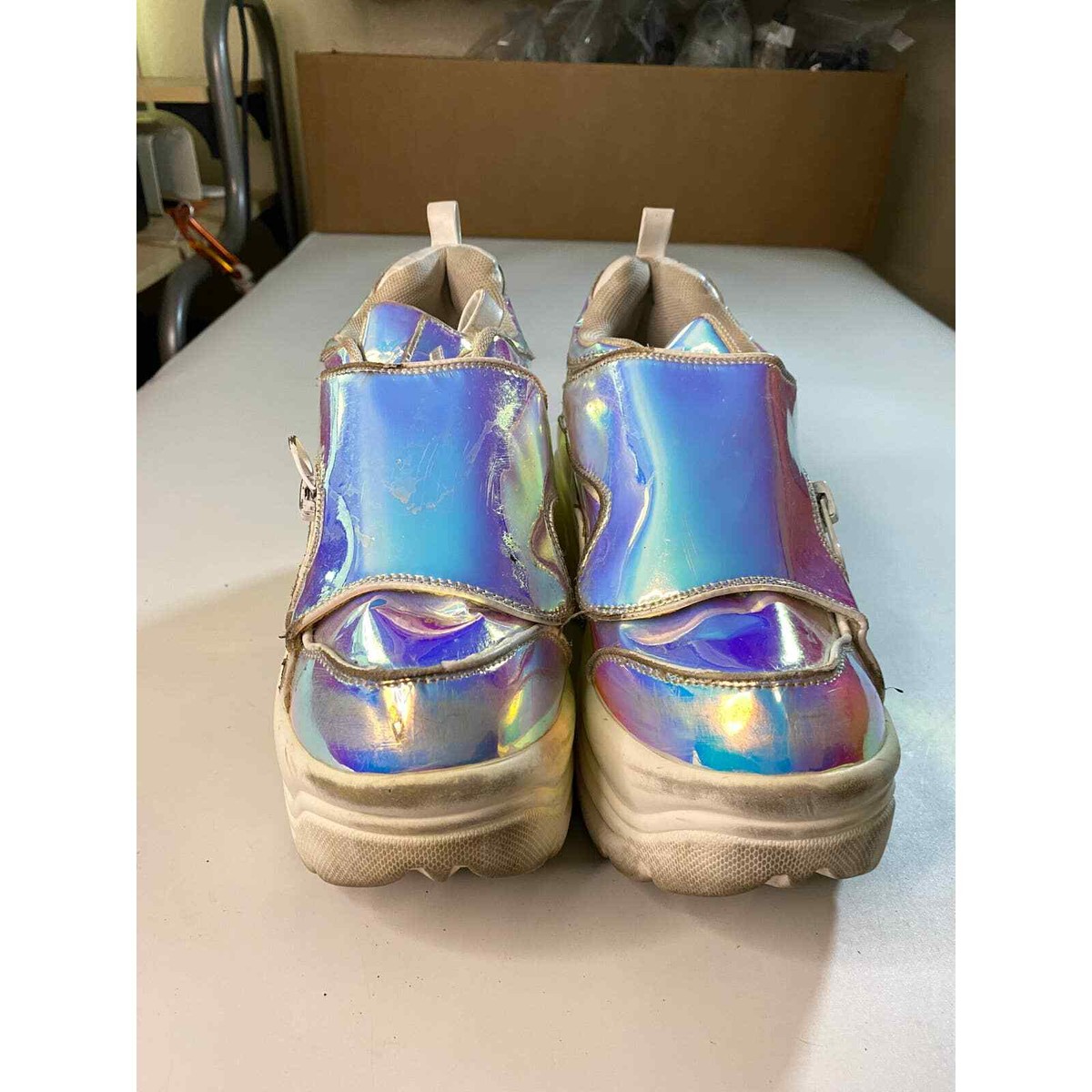 YRU Matrixx 2 Holographic Platform Sneakers Women display picture 1