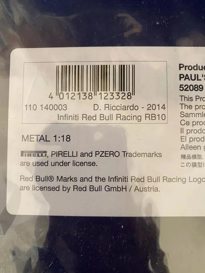 Minichamps 1:18 F1 INFINITI RED BULL RACING R 10 D. Ricciardo 2014 - Immagine 4 di 4