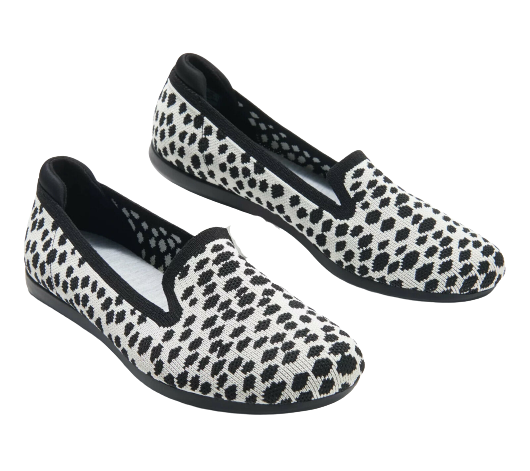 New Clarks Cloudsteppers Carly Dream Washable Knit Slip-Ons Shoes Black  White