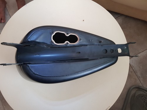 Harley Davidson Sportster EFI Fuel Tank - Picture 5 of 15